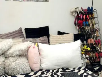 Bongacams Watch Live Sex Cams of JuliaHayes90