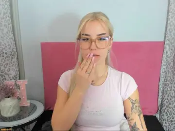 Bongacams Live Porn of KristyQueen