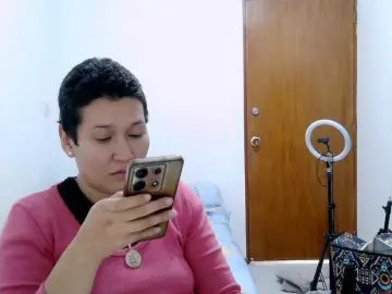 Bongacams Best live sex cam show of onlyLuxas23