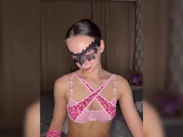 U-Moni from bongacams