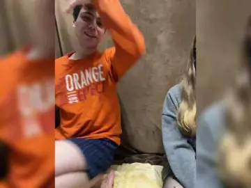 Bongacams Live Sex Cam of Emmalove13