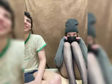 Bongacams Free Porn Cam of Emmalove13