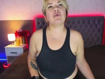 Bongacams Live Sex Cam of CurlyDream