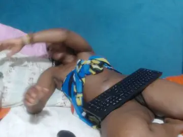 Bongacams Free Live Porn of Sheila80