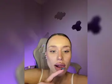 Bongacams Live Sex Cam of Enchantix