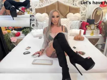 Bongacams Sex Chat of hotred69xxx