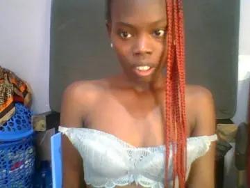 Bongacams Adult Webcam of Sweet-petite