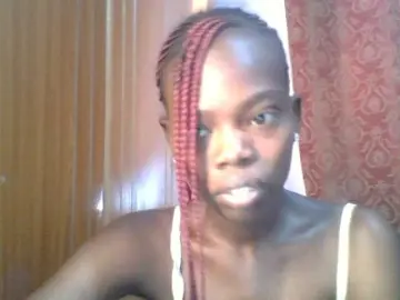 Bongacams Sex Cam of Sweet-petite