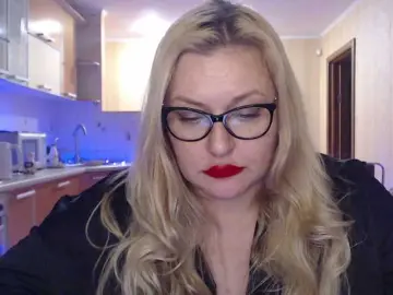 Bongacams Nude Webcam of WifeyNusha