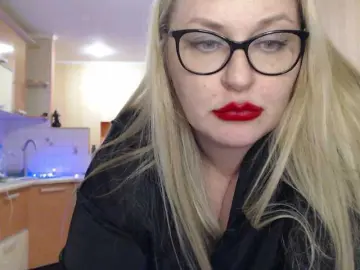 Bongacams Sex Cam of WifeyNusha
