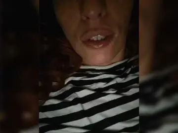 Bongacams Nude Webcam of CurlyHanna