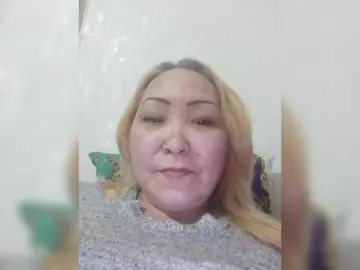 Bongacams Watch Live Sex Cams of Qweentis