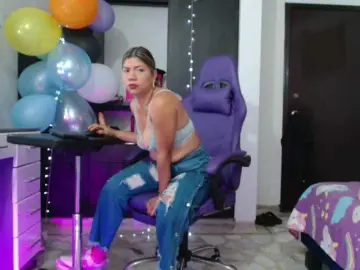 Bongacams Nude Webcam of hot-sexy-bunny