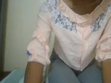 Jolie10 from bongacams