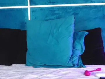 Bongacams Live Porn of HaliaGlass