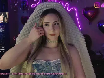 LollyGirlMoon from bongacams