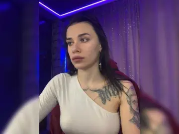 Bongacams Private Sex Chat of MaidenCrystal