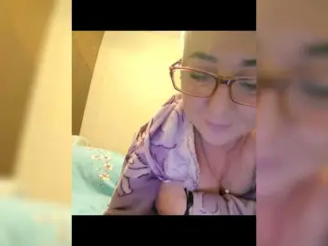 Lilit8880 from bongacams