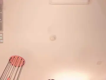 Bongacams Adult Video Chat of LeahLombardi