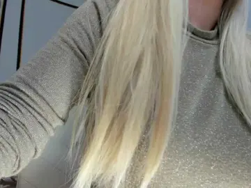 Bongacams Best live sex cam show of ElissaVibe