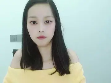 Bongacams Nude Webcam of Selinababy99