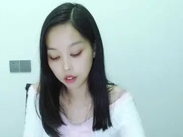 Bongacams Watch Live Sex Cams of Selinababy99