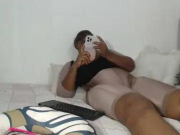 Bongacams Sex Cam of LiraRusso1