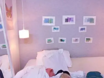 Bongacams Watch Live Sex Cams of kiara-evanss