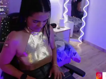 Bongacams Free Live Porn of Rosalind-tay