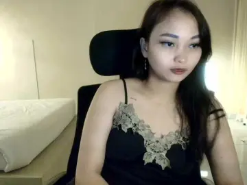 RozyBlack from bongacams