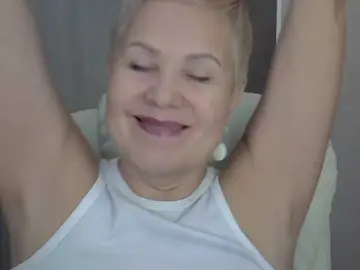 IFannyLove from bongacams