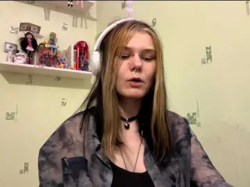 SIMONA-CHARON from bongacams