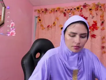 DarshaKhemu from bongacams