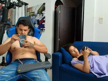 Bongacams Nude Webcam of couplee-horny