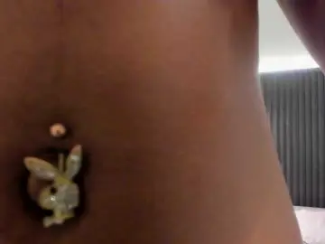 Bongacams Live Sex Cam of Aisha-Loren