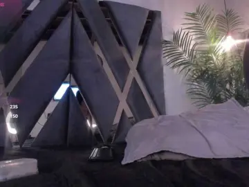 Bongacams Free Live Porn of strong-girl