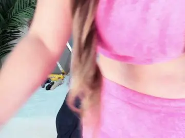 Bongacams Nude Webcam of ArianaDiosa