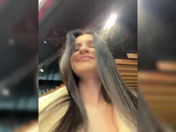 EvaRoughe from bongacams