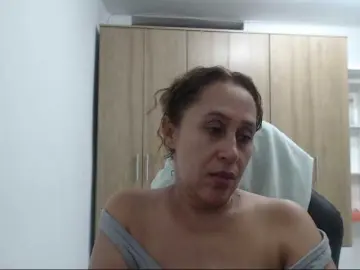 Bongacams Best live sex cam show of RoxanaMilf