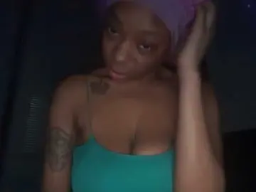 Bongacams Best live sex cam show of DelightfulDark