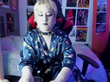 Bongacams Watch Live Sex Cams of Mistresscrowley-666