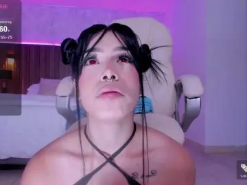 Bongacams Sex Cam of violet-thomas