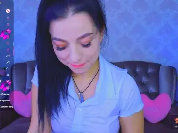 KitnissKiss from bongacams
