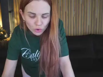 Bongacams Nude Webcam of LunaLicks