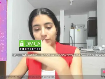 Bongacams Nude Webcam of kylieloved22