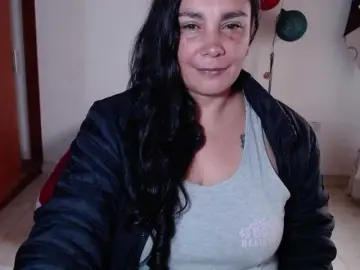 vivian-milf-paint from bongacams