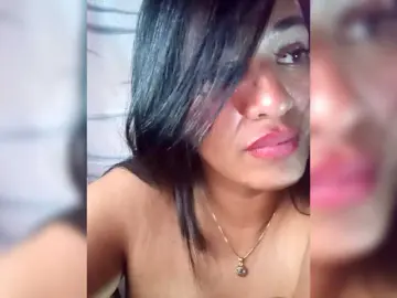 Bongacams Watch Live Sex Cams of Letty33