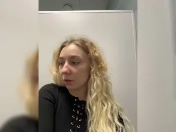 Janchi- from bongacams