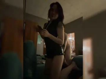 Kroxa27gypo77f from bongacams