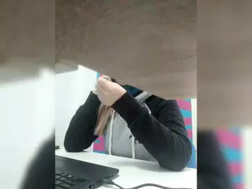 Bongacams Watch Live Sex Cams of Angelinamik